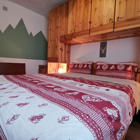 Casa Cinque Funghi A Folgarida Lägenhet Exteriör bild