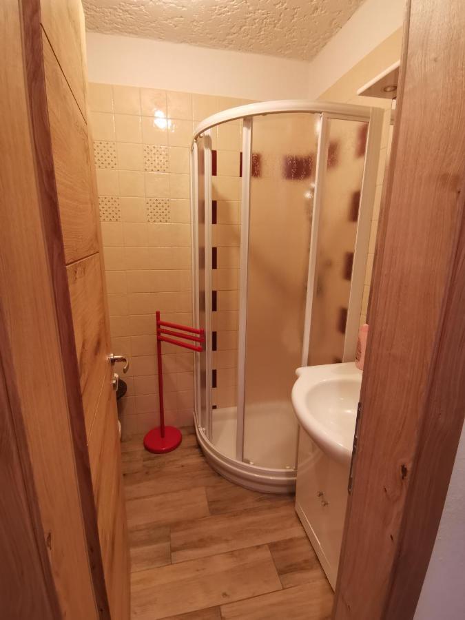 Casa Cinque Funghi A Folgarida Lägenhet Exteriör bild