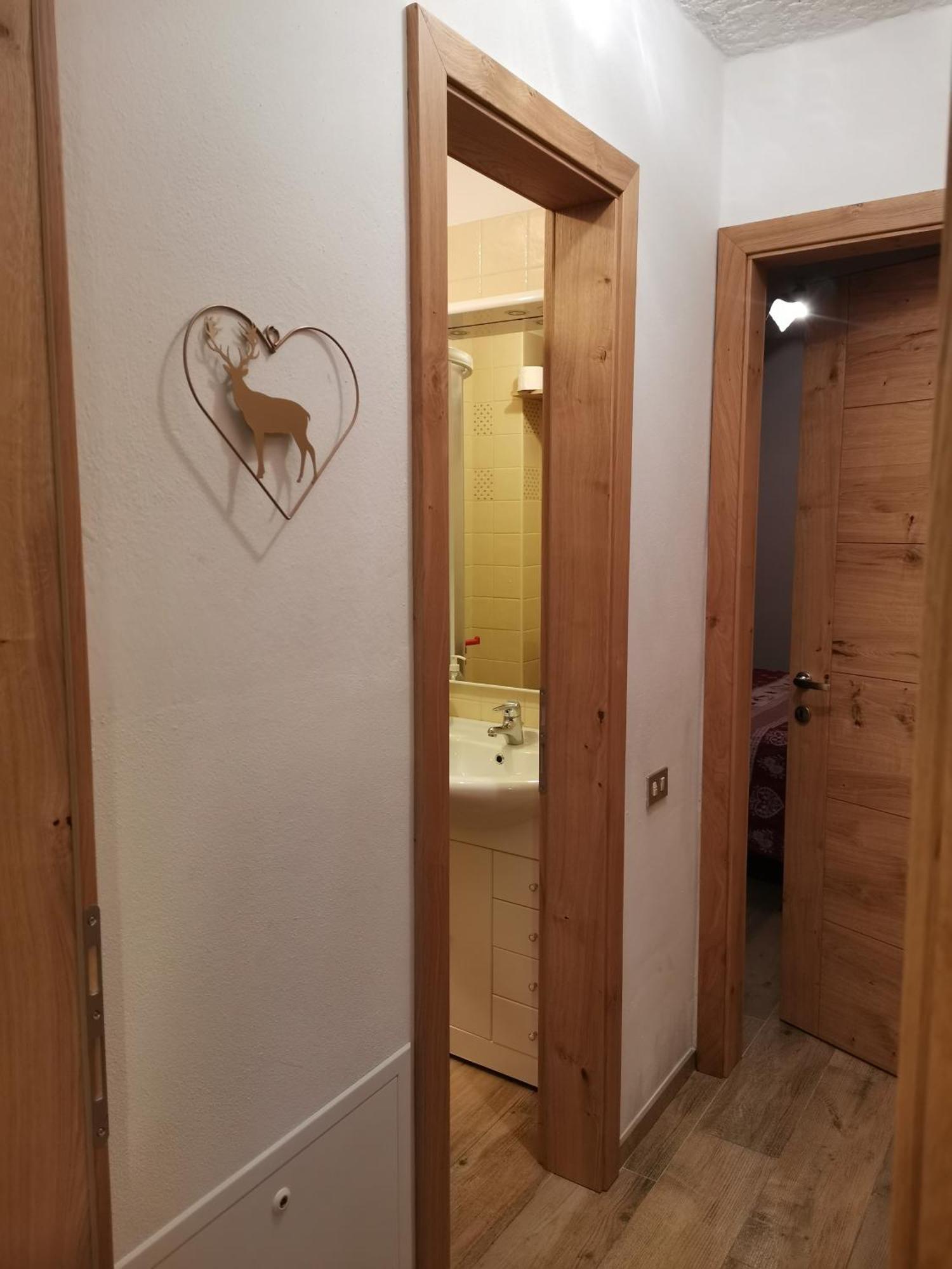 Casa Cinque Funghi A Folgarida Lägenhet Exteriör bild